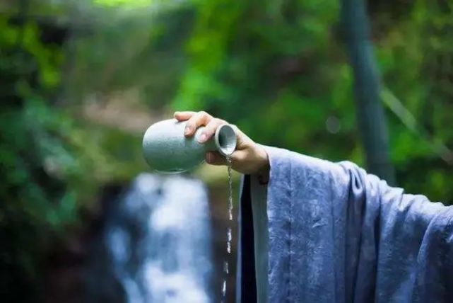 13《集杭州俗语诗》清·黄增色不迷人人自迷,情人眼里出西施.