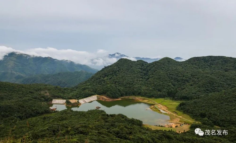 大雾岭 主峰大田顶为粤西南第一高峰