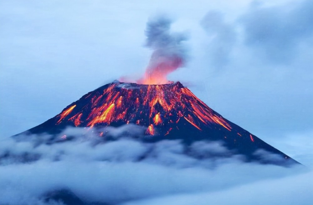 富士山可能随时喷发权威专家预测大和民族的危机要来了
