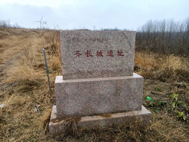 依托贯穿我市的西南山区的旅游路,串联龙山文化遗址,商周文化遗址,庵