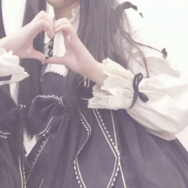 真人闺蜜头像:温柔半两,从容一生