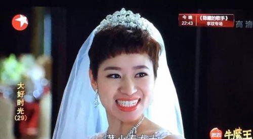 在这部剧里面真的超级心疼韩东君,不仅要和鲁伊莎演情侣,而且里面还有