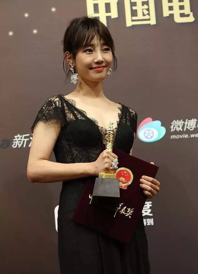 沉寂4年后白百何门锁归来中国第一位票房百亿女演员诞生