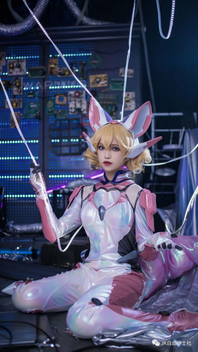 cos:王者荣耀妲己时之彼端@九漓