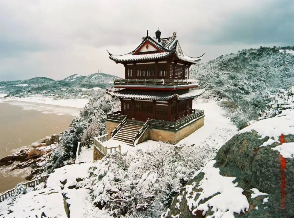 雪飘海岛的浪漫 好期待今年冬天的第一场雪到来 雪落普陀山,每一次