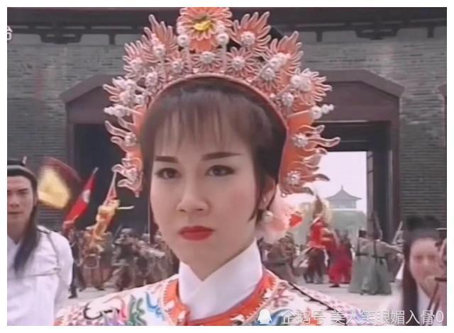 提到麦景婷,大概很多观众不晓得她是谁,她是吕颂贤的老婆,曾是香港