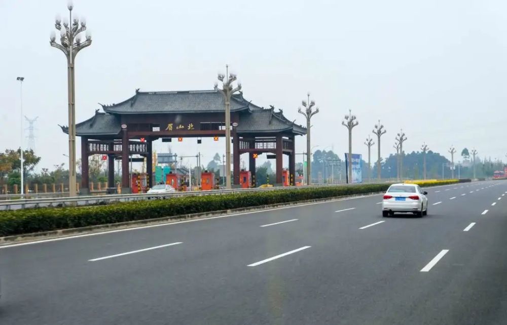 眉山公交66路正式试运行,一起去看看吧!