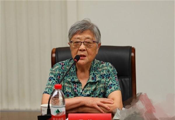 项苏云有个幸福的家庭,她的丈夫林汉雄,是八路军129师政委张浩(真名