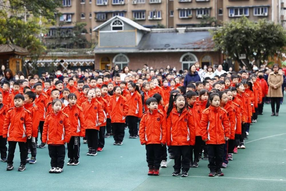 成都10所公办小学,10所民办小学校服大pk!哪一所是你的最爱?