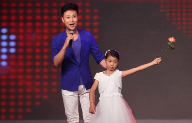 痴情汉耿为华被妻子苦追两年结婚结婚15年他却被抛弃