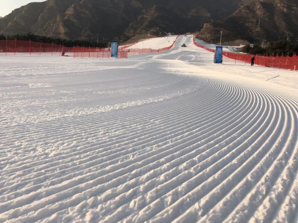 雪友们,延庆两大滑雪场周六正式开板!