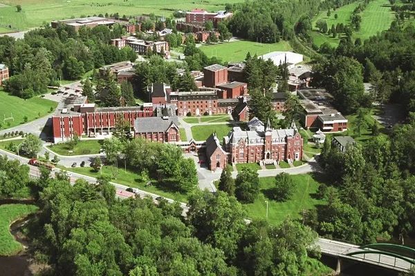 mountain,牛津大学王后学院院士jasper hume nicolls及美裔舍布鲁克市