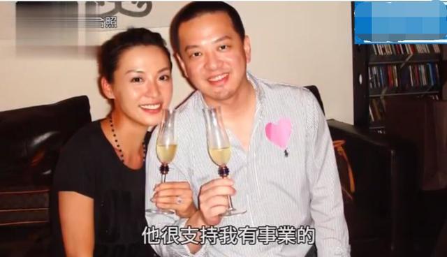 48岁tvb花旦陈炜官宣再婚喜讯,晒出男友求婚照,甜蜜惹人羡