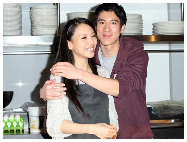 王力宏与舒淇相恋被父母反对,用5千万豪宅娶李靓蕾,女方跟夫性