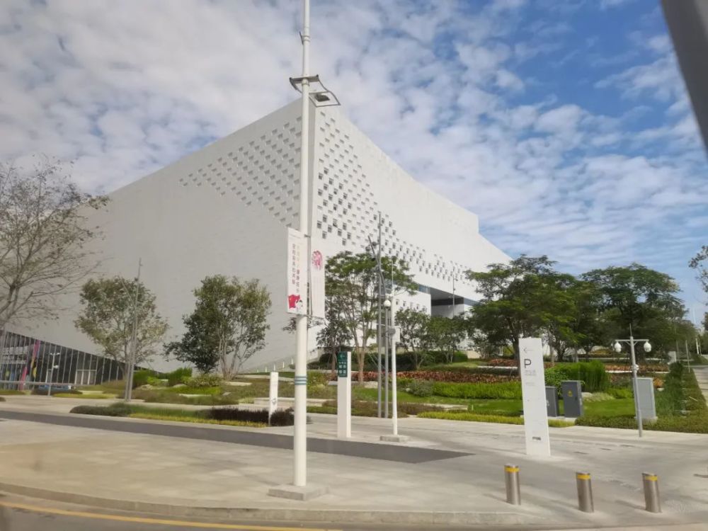 一个被森林包围的顶级安居型商品房谁说深圳没有桃花源汇先丰景园让你