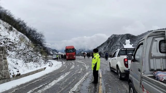 泥巴山,拖乌山,麂子岗,二郎山,夹金山将于11月25日开始冬管!