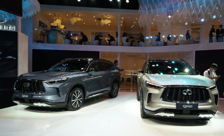 在本届车展上,与全新一代英菲尼迪qx60同台亮相的2022款qx50领航版