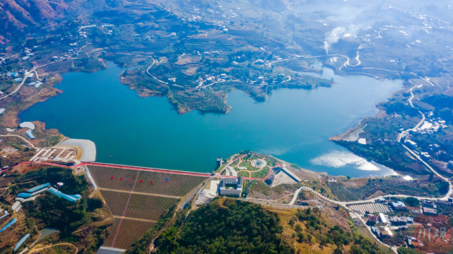 兼顾生态环境用水的中型水利工程,由马鞍山水库枢纽工程,新山水库枢纽