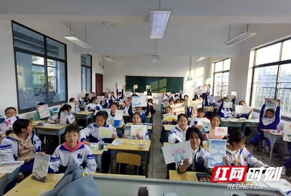 湘钢一中教育集团十二中校区缤纷展示幸福课程