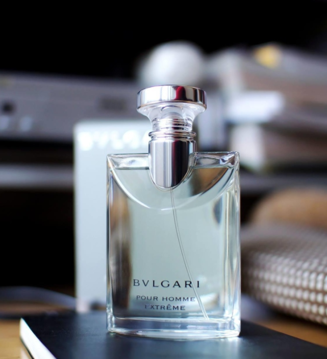 2,宝格丽 大吉岭茶 bvlgari pour homme这支香名扬海外,国内却很冷门