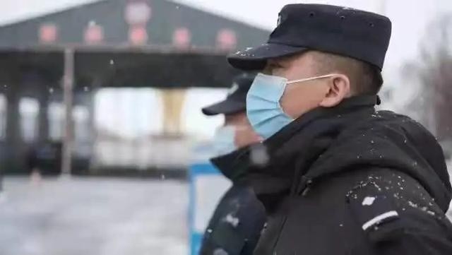 you all the way暴雪来袭佳木斯这座小城披上了冬日的银装以雪为令