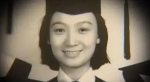 导演刘立立,爱上有妇之夫,为了不影响三人和谐,主动做
