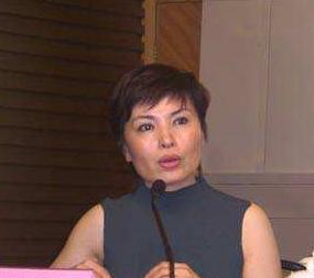 "国脸"李瑞英,儿子出意外仍坚守在岗,与丈夫携手33年超恩爱