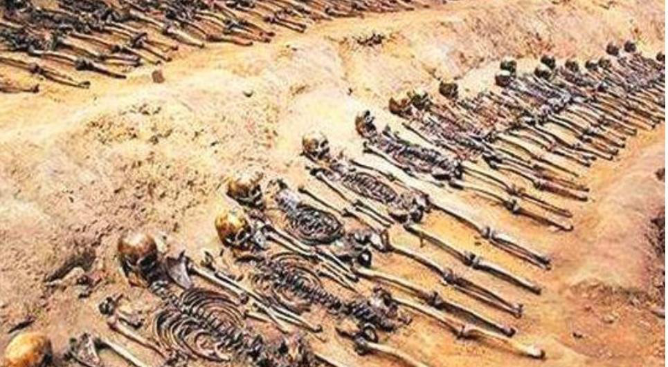 英明一世的秦穆公临死前做了什么事,导致秦国衰落近百年