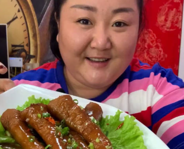 坐拥2亿身家,生啃活龙虾的北京胖姐,为何说要将遗产全
