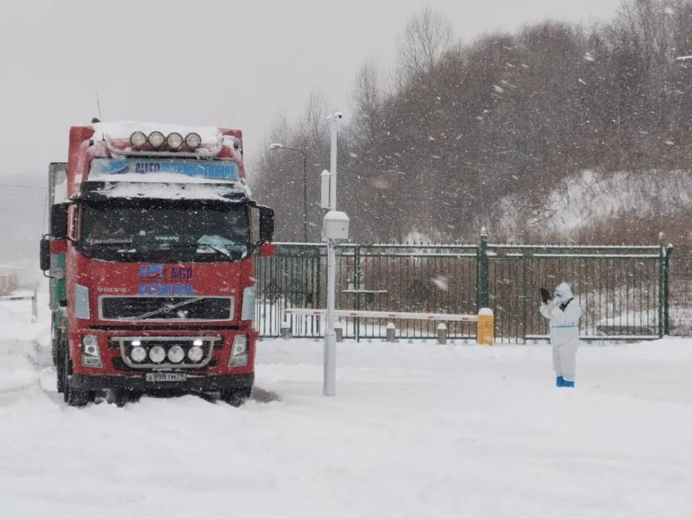 "暴雪群聊"邀你加入 晒晒最美"雪警"照