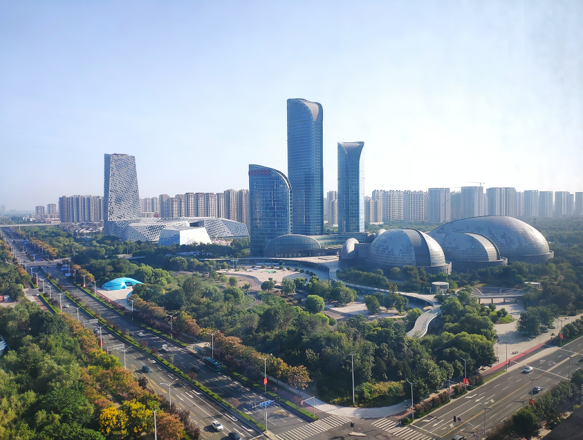 医疗硅谷 ▲山东国际会展中心 另外,我们获悉,济南西部新城还有多个
