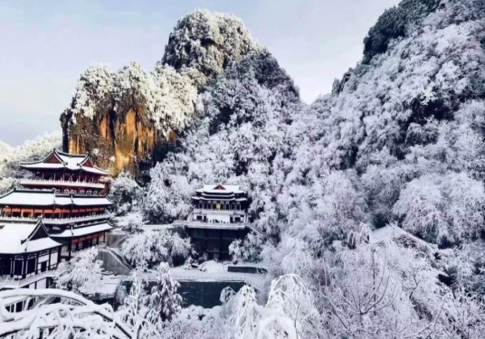 南宫山冬日雪景如梦似幻!