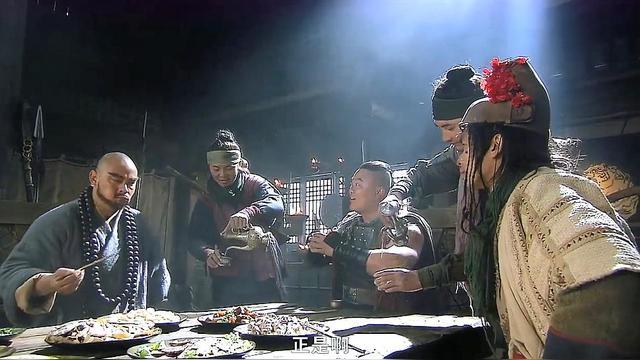 从五台山到开封,长老给了十两路费,鲁智深是怎样实现