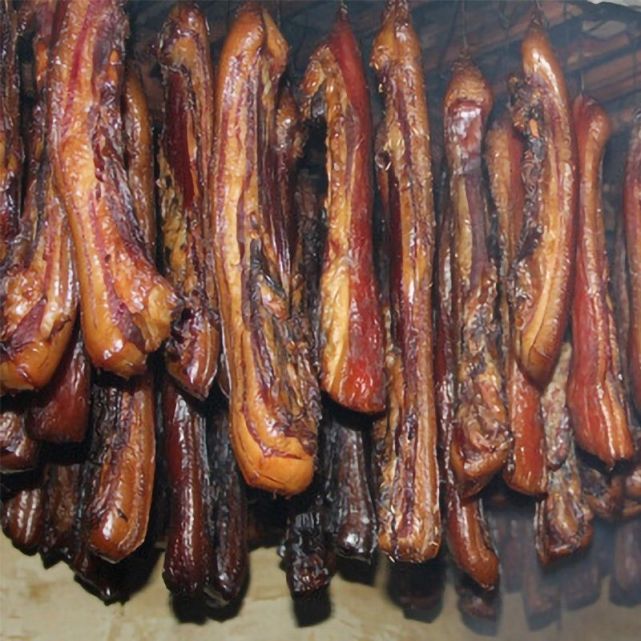 6,云南腊肉腊味的武林基本集中在南方地区,其中广东,四川以及湖南腊味