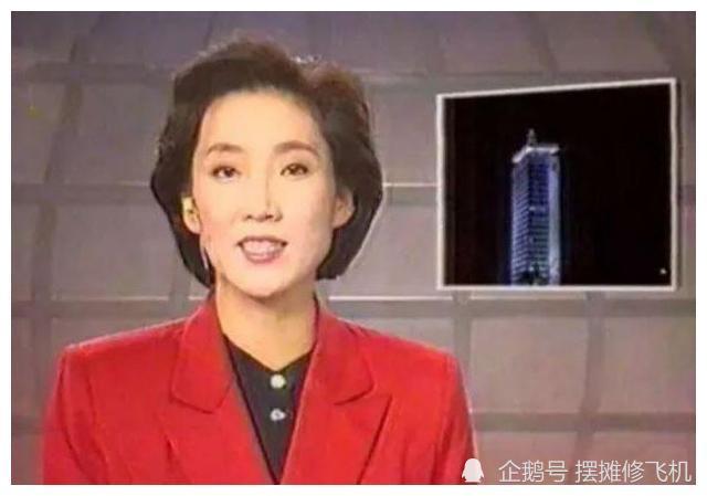 新闻联播首席女主播李修平:42岁二婚嫁真爱,58岁无儿