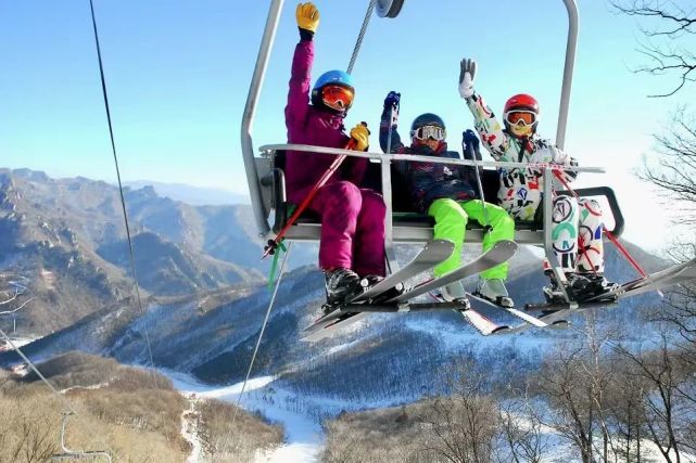 11·27天桥沟滑雪场盛装起航,雪季首滑,福利满满