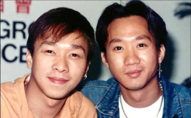 黄家强,1964年出生香港,祖籍广东台山,贝斯手,是黄亲