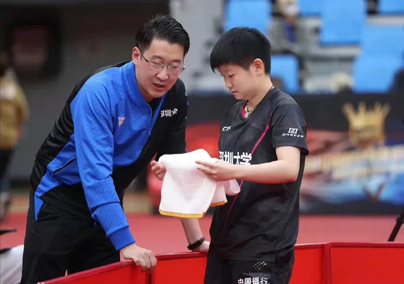 专访|前国家队员现国青队教练刘燚:当教练需要动脑和体力