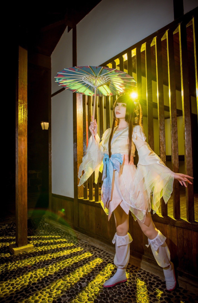 《王者荣耀》娜可露露晚萤cosplay