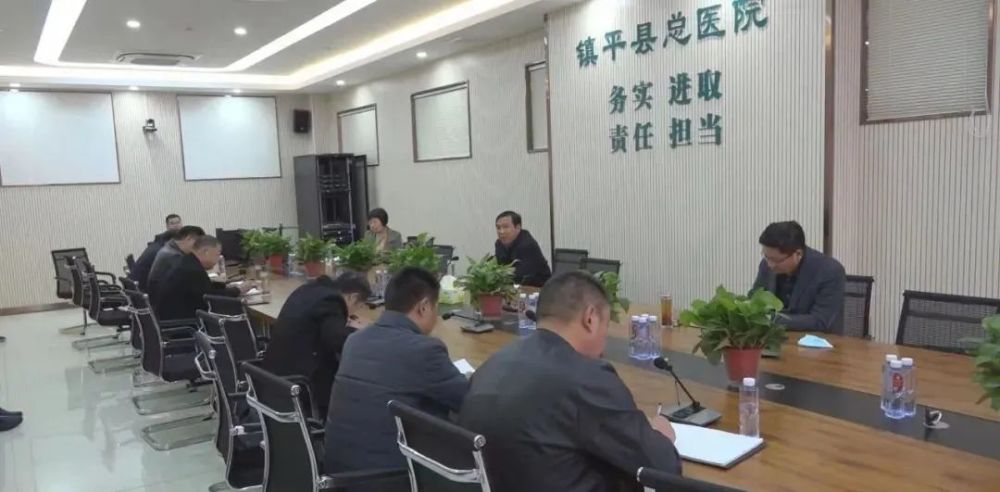 县委书记艾进德调研健康养生城和食品产业园建设情况