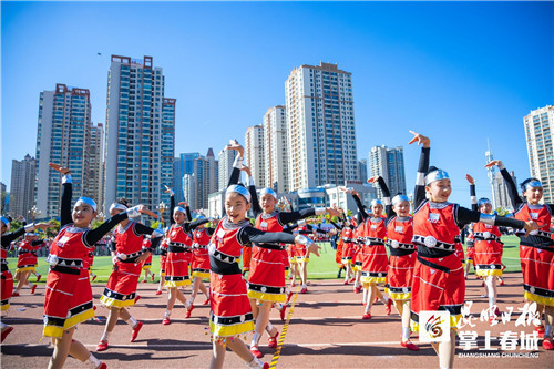 从西南联大附校到云南师大实验中学,再到润城学校,师大实验昆明湖校区