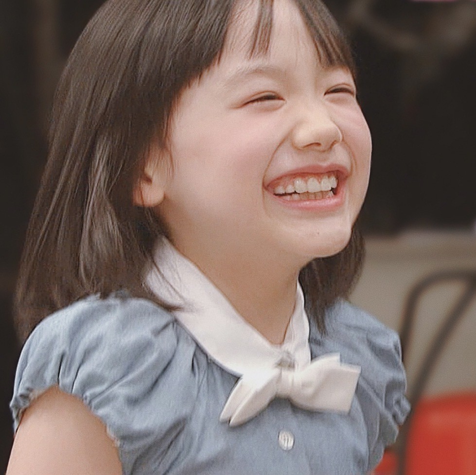 头像芦田爱菜笑起来超可爱的妹妹