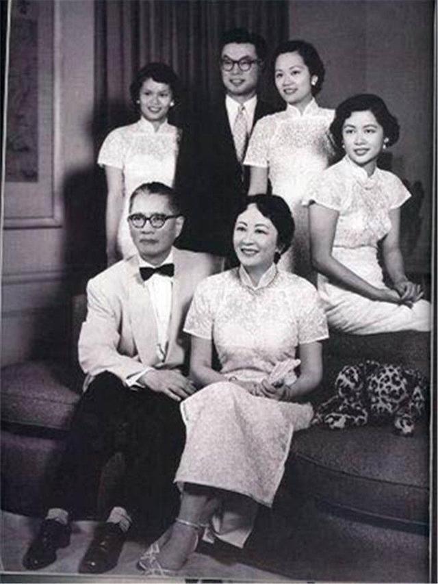 1971年,宋子文意外噎死后,留下寡妻和三个漂亮女儿都