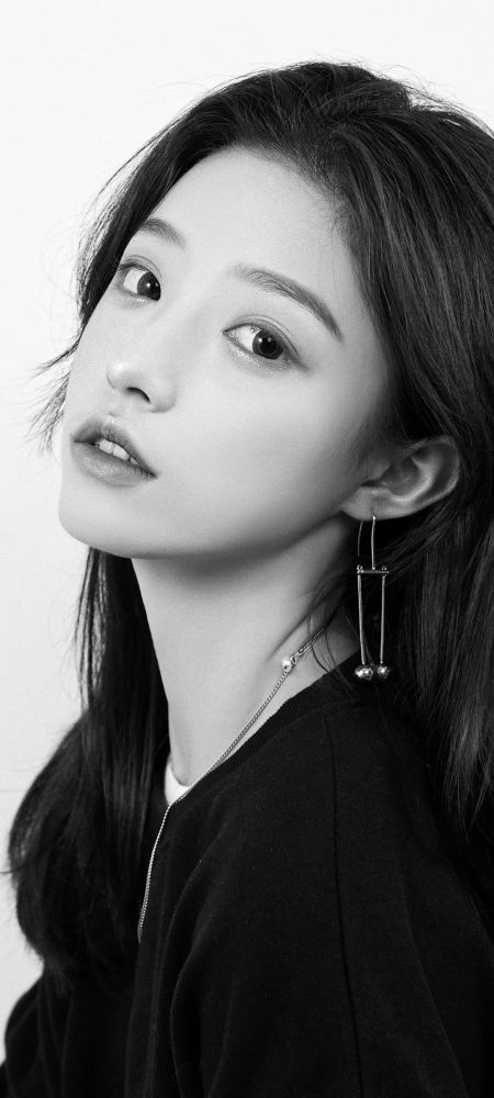 杨超越,lisa,袁冰妍,潘白雪全面屏手机壁纸
