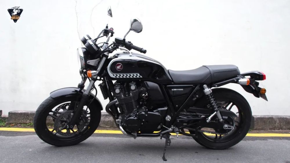 2017年本田cb1100一手