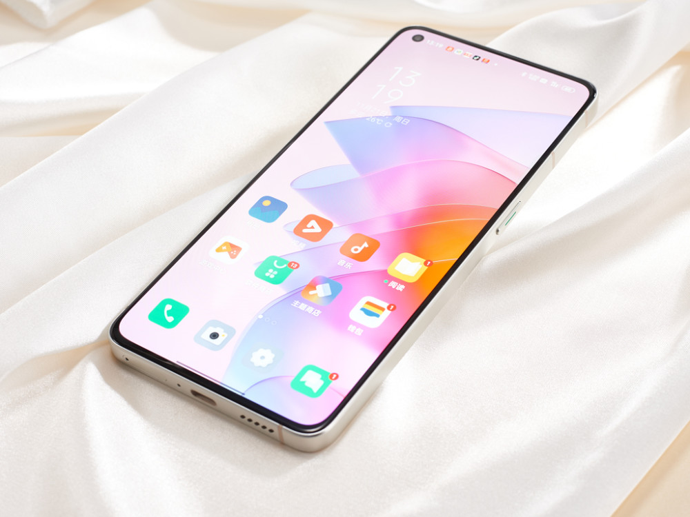 继续深耕人像摄影 oppo reno7探索如何让手机拍照更加