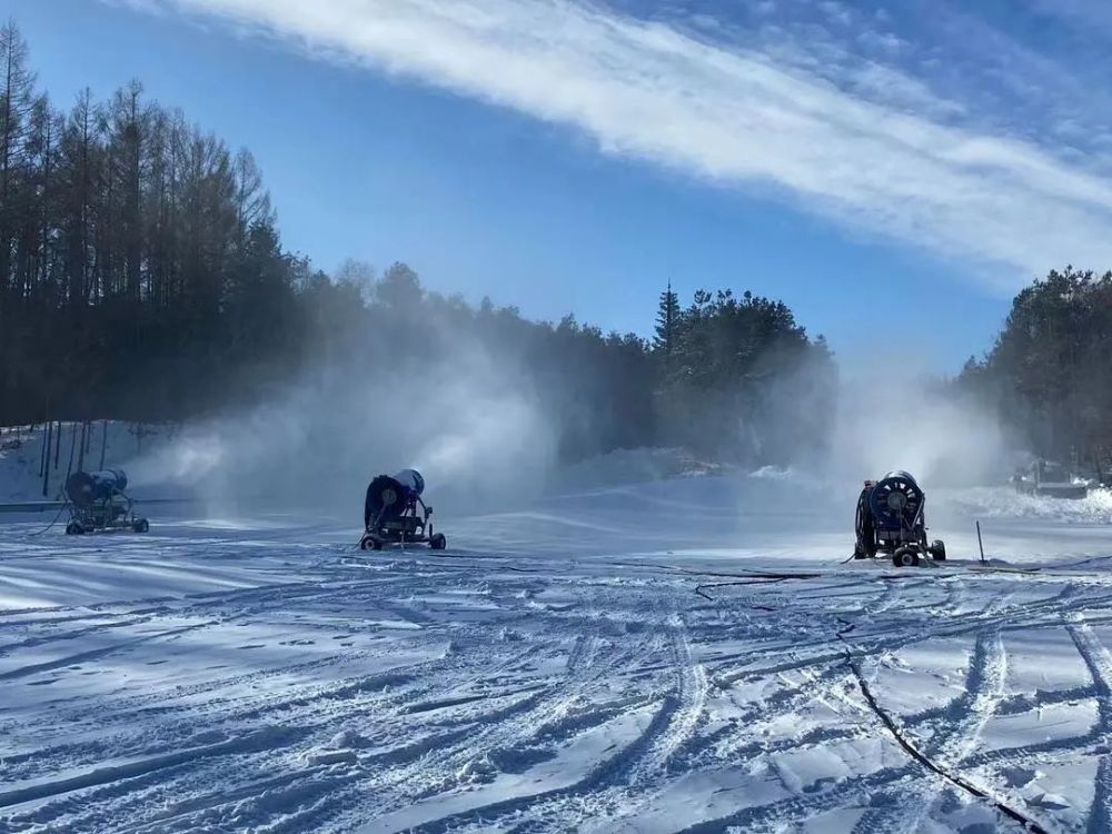 净月潭滑雪场开板 一起约一段"冰雪奇缘"吧!