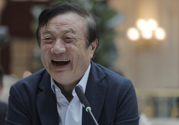 联想债台高筑,高管却争当万户侯.司马南一声炮响,谁受