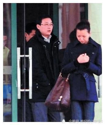 隐形富豪密春雷娶大5岁央视一姐董卿寒门出身今身价百亿