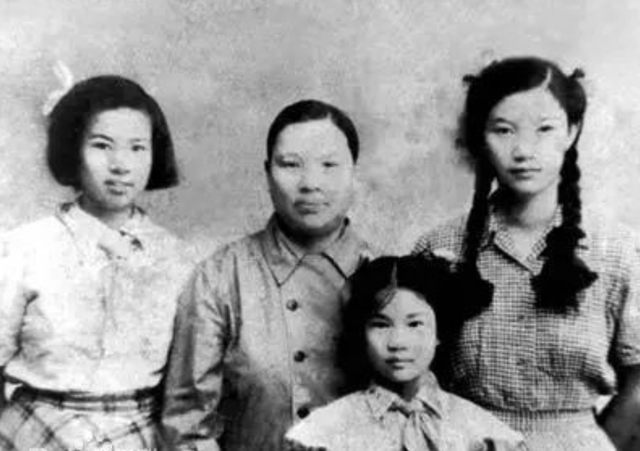 出生于革命家庭毛岸英牺牲后,他的妻子刘思齐后来怎样了呢?